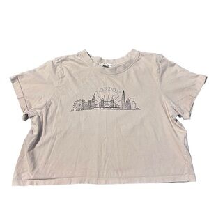 🇬🇧Love Peace & Lazy Days Beige Trendy London Skyline Crop Top Size S